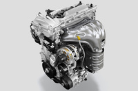 「アルファードZ」の純エンジン車に搭載される2.5リッター自然吸気ガソリンエンジン「2AR-FE」。先代から踏襲された唯一のパワーユニットで、CVTと組み合わされる。