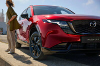 ほった「なんか、ドイツの高級SUV的なオラオラデザインに寄った感じがして、そこは複雑な気分なんですが」
清水「俺は割と好きだけどね。それに、お客がこういうのを求めているのは事実だから」