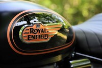 創業は1901年と、非常に歴史のあるバイクメーカーのロイヤルエンフィールド。発祥はイギリスで、今日ではバイク大国のインドに拠点を構えている。