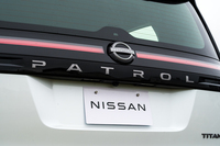 日産パトロールLEチタニウム