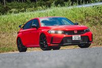 1997年からの歴史を持つホンダのハイパフォーマンスモデル「シビック タイプR」。現行型は6世代目のモデルで、2022年7月に世界初公開。同年9月に発売された。
