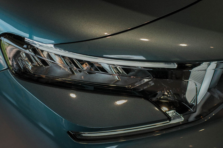 シトロエン・ベルランゴMAX BlueHDi(ヘッドランプ)