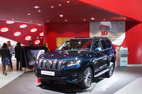 トヨタブースに展示されていた欧州版「ランドクルーザー」のマイナーチェンジモデル。日本における「ランドクルーザープラド」である。