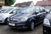 2006年に日本市場から撤退したオペル。欧州ではミニバンの「ザフィーラ」にCNG仕様がラインナップされる。