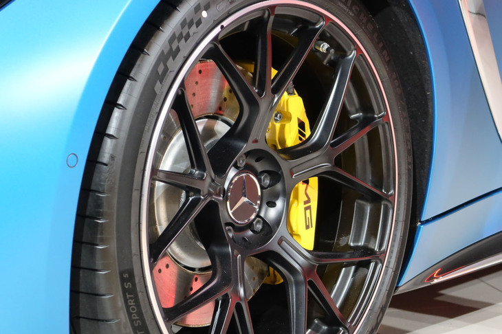 メルセデスAMG GT63 4MATIC+ クーペ(フロントホイール)