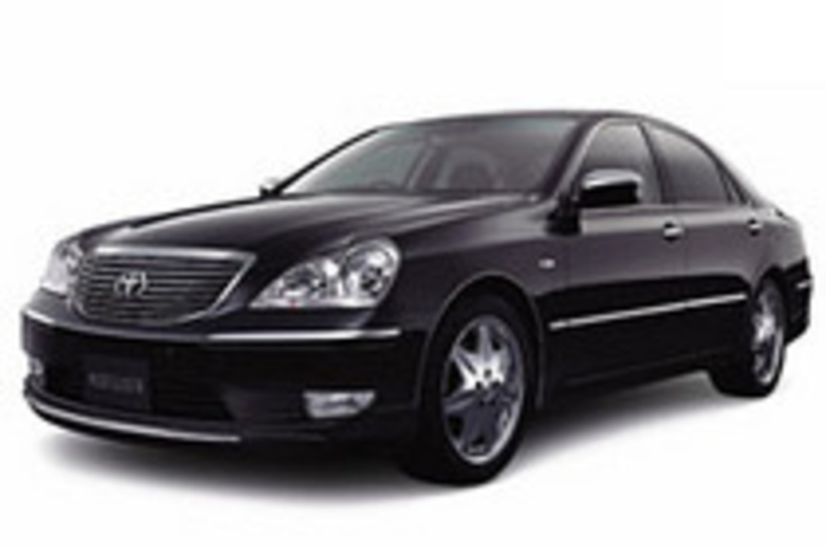 新型「トヨタ・クラウンマジェスタ」用カスタマイズパーツ発売