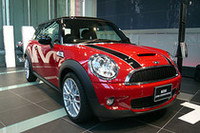 MINIの最強グレード「John Cooper Works」が発売に