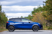 日産ノートAUTECHクロスオーバーFOUR