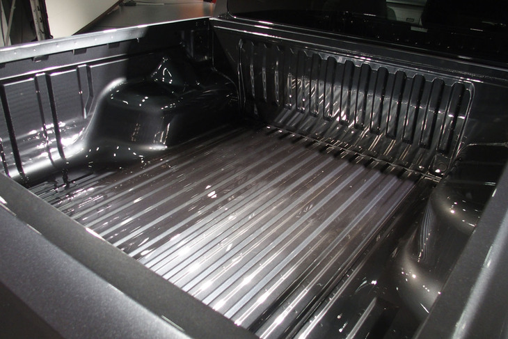 三菱トライトンGLS(荷台)