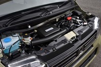 エンジンは「N-BOX」のものと共通。今回試乗した自然吸気モデルのほかに、ターボエンジン搭載車もラインナップされている。