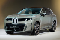 新型「X5」のエクステリアには、コンセプトモデル「ビジョン ノイエクラッセ」に端を発する新時代のBMWデザインが全面に取り入れられている。