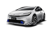 新型「トヨタ・プリウス」のカスタマイズモデルがモデリスタから登場【東京オートサロン2023】