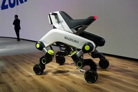 これがおすすめ! スズキMOQBA(モクバ):本当に必要な次世代モビリティー【ジャパンモビリティショー2023】の画像