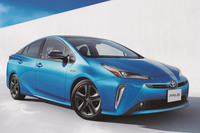 トヨタを代表するハイブリッド車「プリウス」にリチウムイオン電池が採用されたのは現行型から。その慎重なトヨタが披露するという全固体電池だけに期待は高まる。