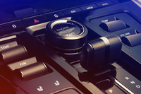 アストンマーティンが「DBX707」を大幅改良 インテリアを全面刷新の画像