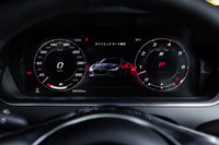 マイナーチェンジで標準装備された「インタラクティブドライバーディスプレイ」。鮮明な12.3インチの液晶パネルを用いている。写真は「ダイナミック」モード選択時の様子。