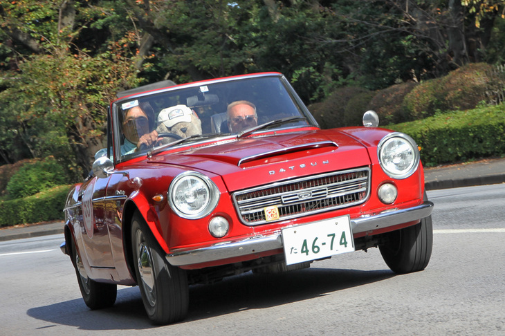 ファンの間ではSR311の型式名で呼ばれる1970年「ダットサン・フェアレディ2000」。初代「フェアレディZ」登場後の1970年に131台だけ作られた、オープン時代のフェアレディの最終モデル。