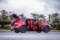 マイナーチェンジした「DBX707」のボディーサイズは従来型と変わらず、全長×全幅×全高=4495×1980×1275mm、ホイールベースは2705mmとなる。