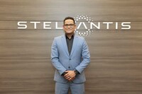 東京・港区のステランティス ジャパン本社にて。ステランティスでインド・アジア太平洋地域の事業を統括する、アシュワニ・ムッパサニCOO(最高執行責任者)。