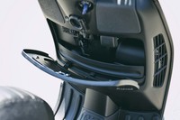 第4回:普通のバイクとは“一味違う”走りを満喫三輪モーターサイクルやインポートスクーターを試すの画像