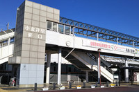 忘れ物ご一行が流れ着いた、宇都宮線の終点・小金井駅。某文春系メディアのせいで、かいわいでは「何もない駅」「寝過ごしたものを絶望させる駅」として有名になってしまった駅である。