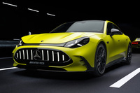 2026年5月に発表された2代目「メルセデスAMG GT 4ドアクーペ」。初代とは異なり、BEVのハイパフォーマンスカーとして登場した。