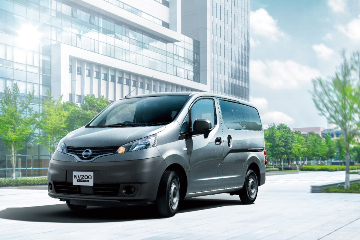日産が「NV200バネット」の一部仕様を変更 安全装備と機能を強化