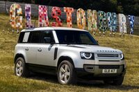 2019年のデビュー以来、日本でも高い人気を保ち続けている、現行型「ランドローバー・ディフェンダー」。