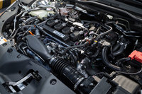 最高出力182ps、最大トルク220Nmを発生する1.5リッターVTECターボエンジン。試乗車はCVT車だったが、十二分にドライビングを楽しむことができた。