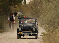 プレスカーもレトロな風情を盛り上げる。こちらは「フィアット・トポリーノC」を使用。