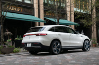 「EQC」は、日本でもすでに特別仕様車「エディション1886」のデリバリーが始まっている。カタログモデルについても、2020年春には納車が始まる予定だ。