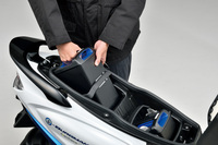 電気と水素で未来をひらけ! スズキが生活に寄り添う二輪モデルを提案【ジャパンモビリティショー2023】の画像