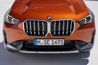 新型「BMW X1」が上陸 フル電動モデル「BMW iX1」もラインナップの画像