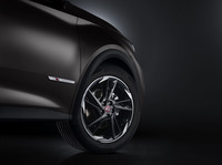 「DS 7クロスバック」の特別仕様車「パフォーマンスライン」再々発売の画像