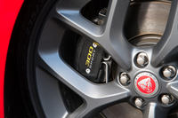 ジャガーXE 300スポーツ