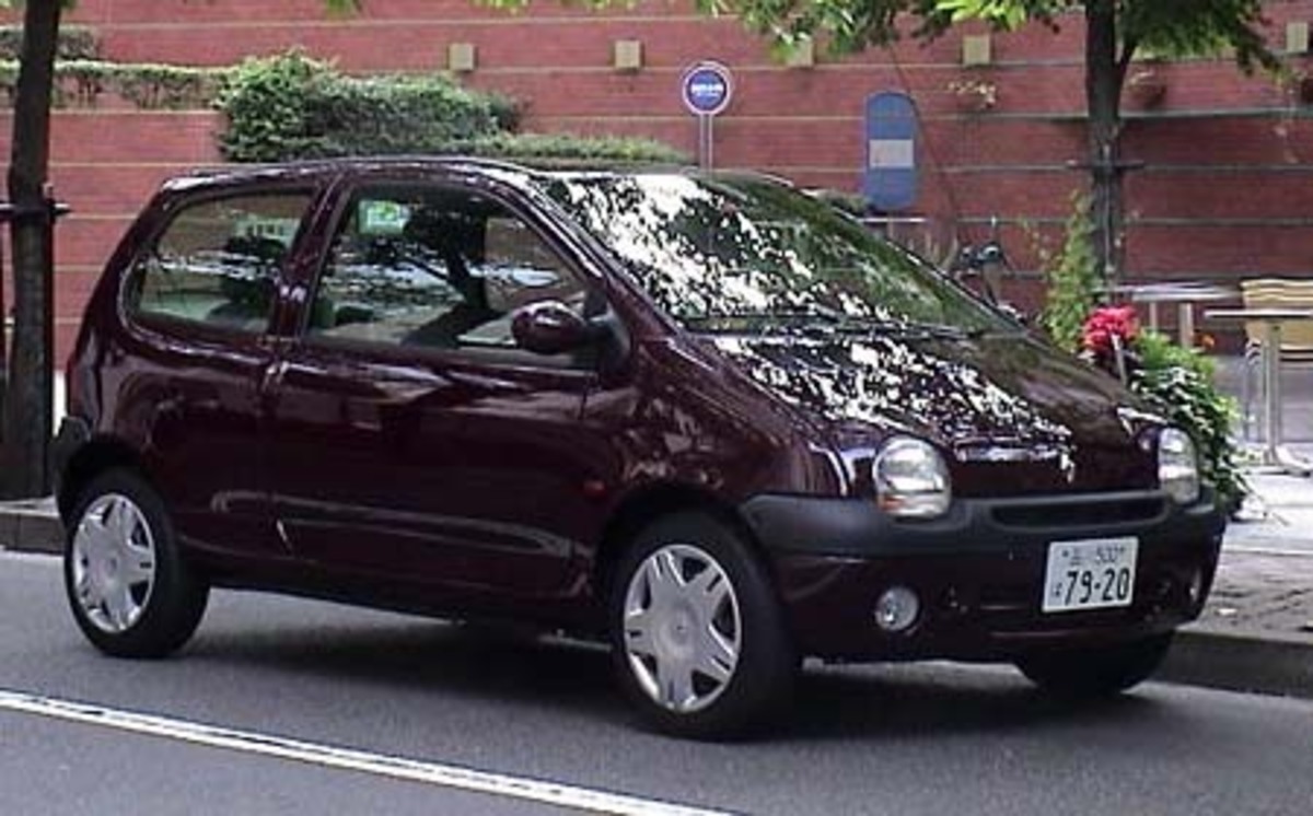 ルノー・トゥインゴ クイックシフト5（5MT−ATモード付き）【ブリーフ