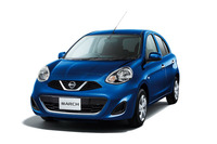 同じく新色の「ダークブルー」。