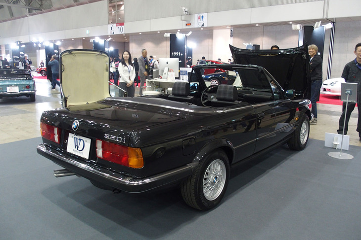 BMW 320iカブリオレ(1989年)