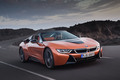 「BMW i8」のオープントップモデル発売