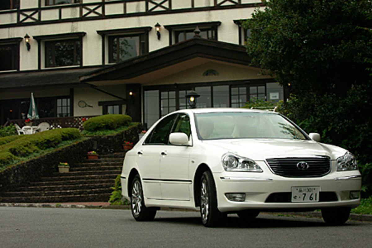 トヨタ・クラウンマジェスタAタイプ／Cタイプ（6AT/6AT）【短評（前編