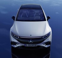 2車種のラインナップのうち、「EQS450+」は2022年9月29日に、「AMG EQS53 4MATIC+」は同年10月ごろに発売される。