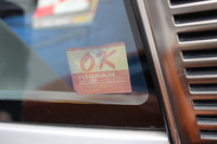 会場で出会った「Z」に貼られていた、「YOKOHAMA JAPAN」の検査済みステッカー。メイド・イン・ジャパンの証しのひとつだ。