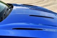 アストンマーティンDB11 AMR(前編)の画像
