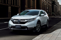 本国というか主要マーケットである北米から2年遅れで国内発売となった現行型「ホンダCR-V」。