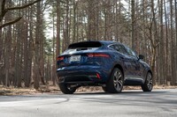 ジャガーEペースR-DYNAMIC SE P300e