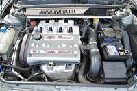 “激安3号”は並行輸入車で、1.6リッターエンジンを搭載する。