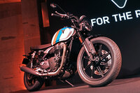 スピードツイン900