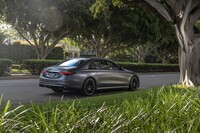 これ見よがしなリップスポイラーなどは備わっておらず、全体のフォルムはあくまでアンダーステイトメントだ。