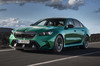 新型「BMW M5」が国内デビュー Mハイブリッドシステムは最高出力727PS/最大トルク1000N・mを発生