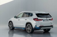 新型「BMW X1」が上陸 フル電動モデル「BMW iX1」もラインナップの画像